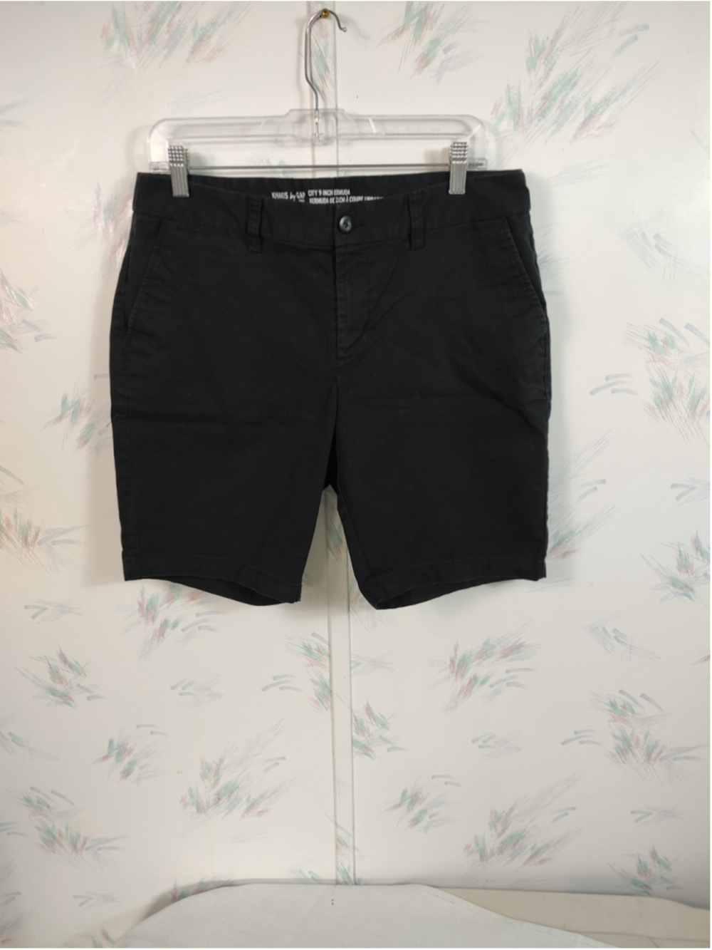 Women's Khakis by Gap City 9 Inch Bermuda Shorts Black Size 10